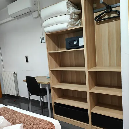 Hostal Levante Barcelona-2